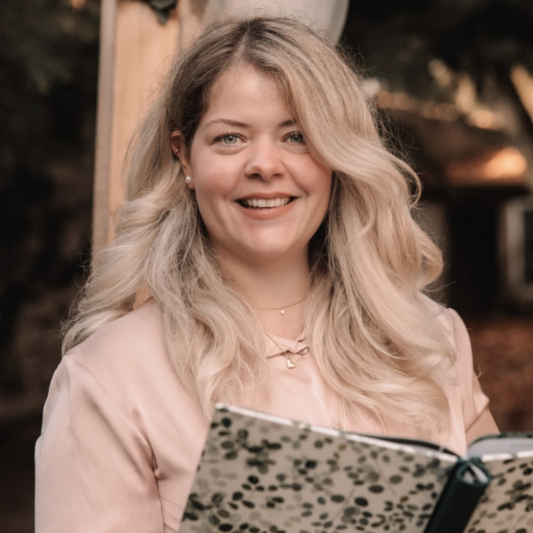 Freie Traurednerin Jacky aus Aschaffenburg